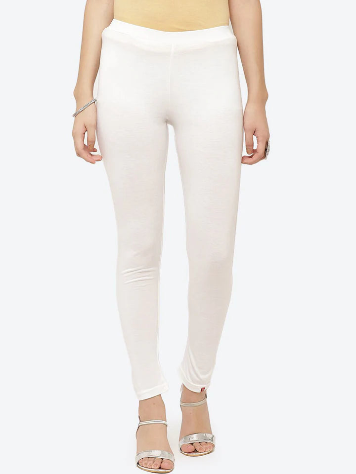 Biba women off white solid Ankle-Leggings